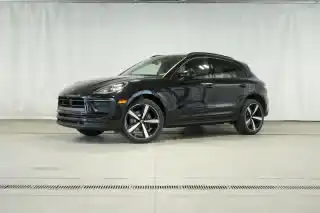 2026 Porsche Macan Base's photo