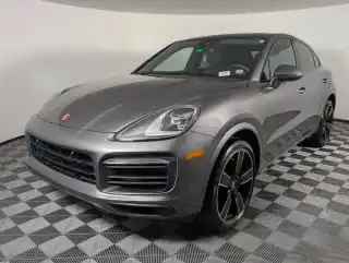 2023 Porsche Cayenne Base's photo