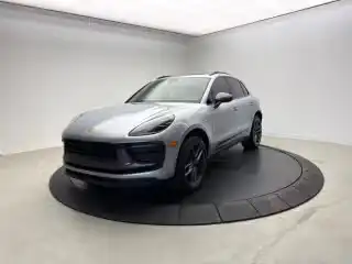 2024 Porsche Macan Base's photo