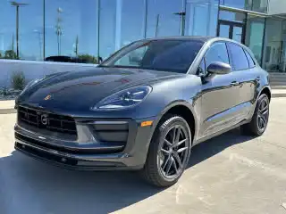2026 Porsche Macan T's photo