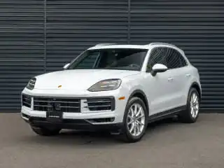 2024 Porsche Cayenne Base's photo