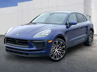 2026 Porsche Macan Base's photo