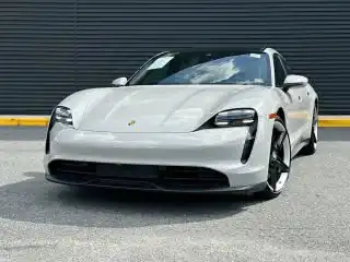 2023 Porsche Taycan 4S's photo