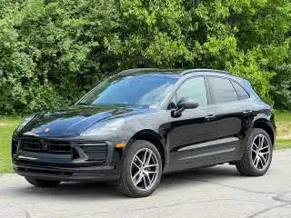 2026 Porsche Macan Base's photo