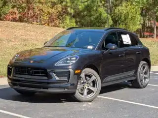 2026 Porsche Macan T's photo