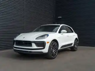 2026 Porsche Macan T's photo