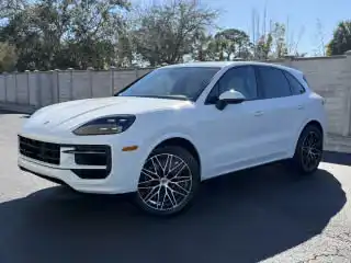 2026 Porsche Cayenne Base's photo
