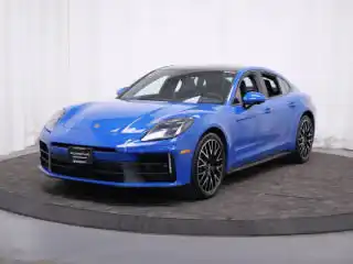 2024 Porsche Panamera 4's photo