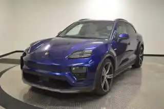 2025 Porsche Macan Macan 4S Electric's photo