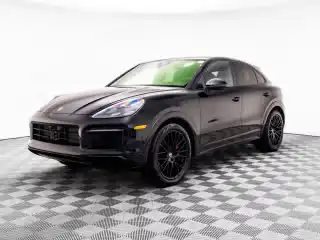 2023 Porsche Cayenne GTS's photo