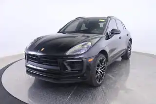 2023 Porsche Macan S's photo