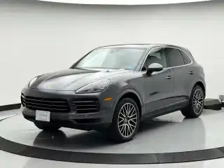 2021 Porsche Cayenne Base's photo
