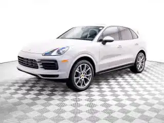 2023 Porsche Cayenne Platinum Edition's photo