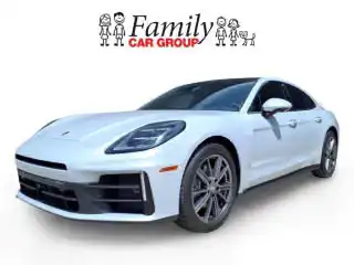 2024 Porsche Panamera 4's photo