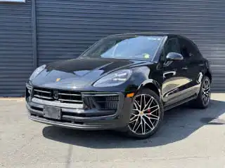 2023 Porsche Macan S's photo