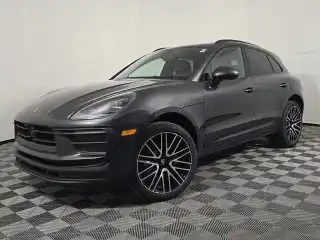 2026 Porsche Macan Base's photo