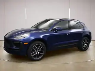 2025 Porsche Macan Base's photo