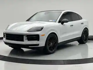 2025 Porsche Cayenne S's photo