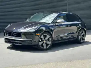 2025 Porsche Macan T's photo