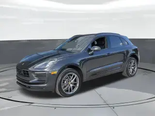 2026 Porsche Macan Base photo 5