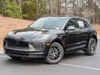 2026 Porsche Macan T's photo