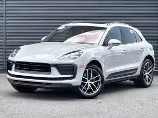 2022 Porsche Macan Base's photo