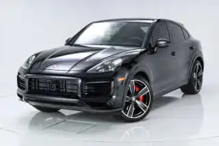 2022 Porsche Cayenne GTS's photo