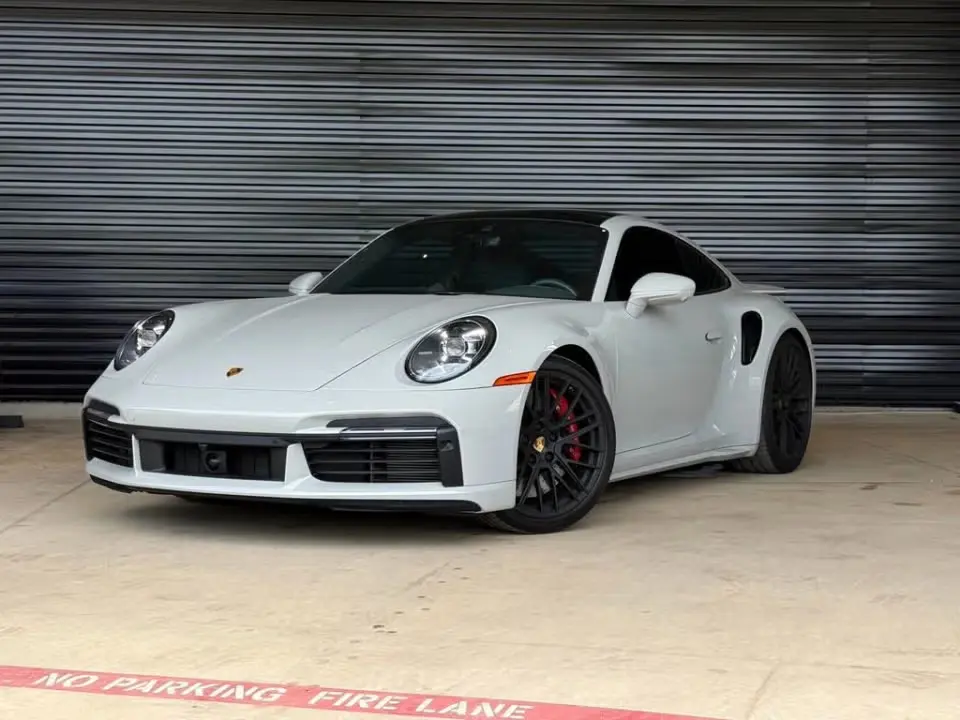 2021 Porsche 911 Turbo Coupe photo 3