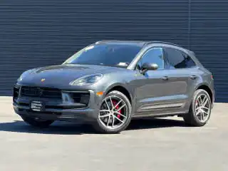 2024 Porsche Macan S's photo