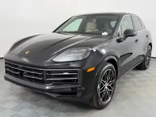 2026 Porsche Cayenne Base's photo