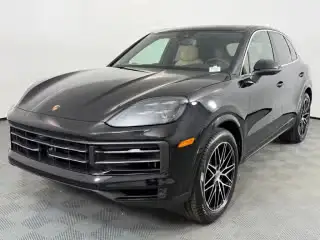 2026 Porsche Cayenne Base photo 1
