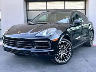 2023 Porsche Cayenne Platinum Edition's photo