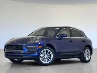 2026 Porsche Macan Base's photo