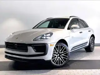 2026 Porsche Macan Base's photo