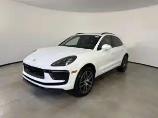 2025 Porsche Macan's photo