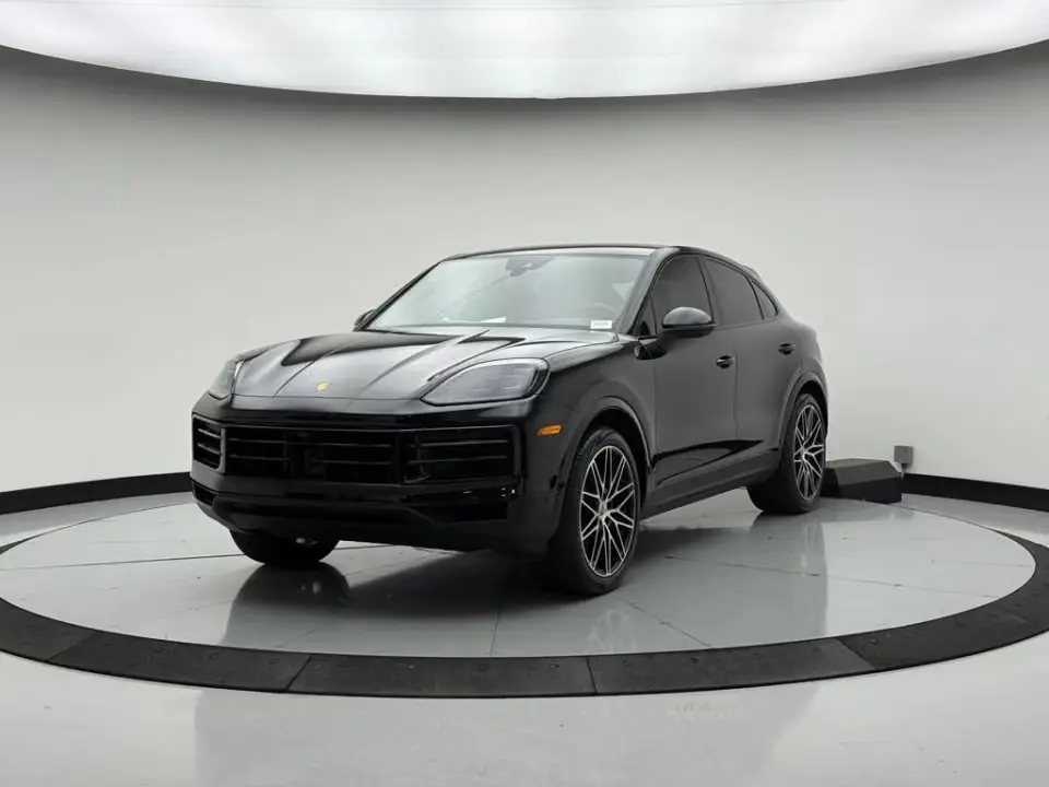 2024 Porsche Cayenne Base photo 3