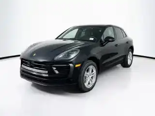 2026 Porsche Macan Base's photo