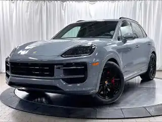 2025 Porsche Cayenne GTS's photo
