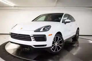 2023 Porsche Cayenne Platinum Edition's photo