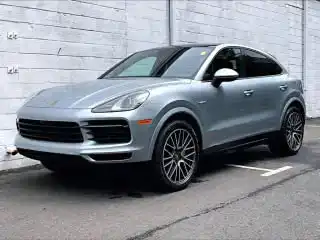 2023 Porsche Cayenne E-Hybrid's photo