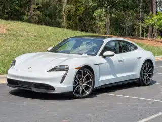 2023 Porsche Taycan Base's photo