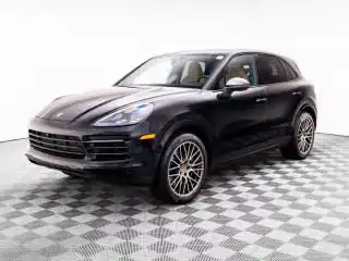 2023 Porsche Cayenne Platinum Edition's photo