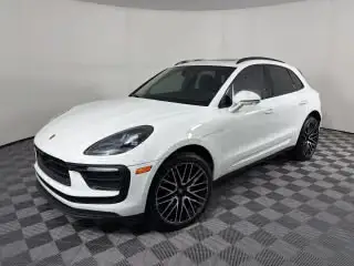 2025 Porsche Macan Base photo 1