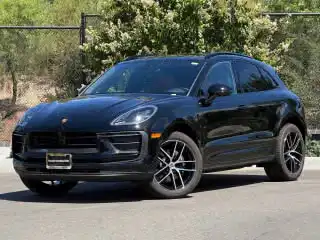 2026 Porsche Macan T's photo