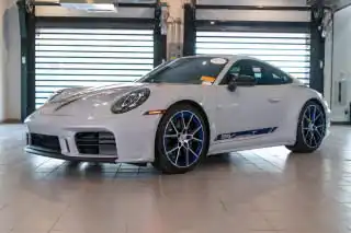 2026 Porsche 911 Carrera T Coupe's photo