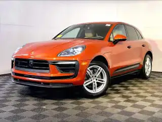 2023 Porsche Macan T's photo