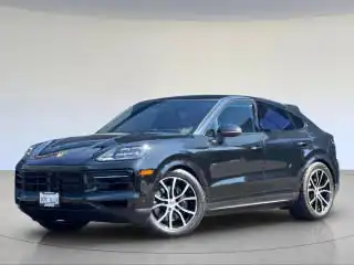 2026 Porsche Cayenne Base's photo