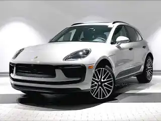 2026 Porsche Macan T's photo