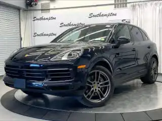 2023 Porsche Cayenne Platinum Edition's photo