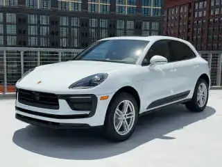 2026 Porsche Macan T's photo